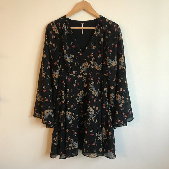 Free People Chiffon Lilou Dress Black Floral Print Bell Sleeves Flowy V Neck S - Picture 2 of 9